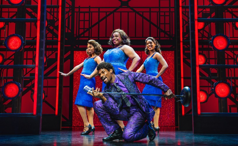 Jimmy Early and The Dreamettes in Dreamgirls musical